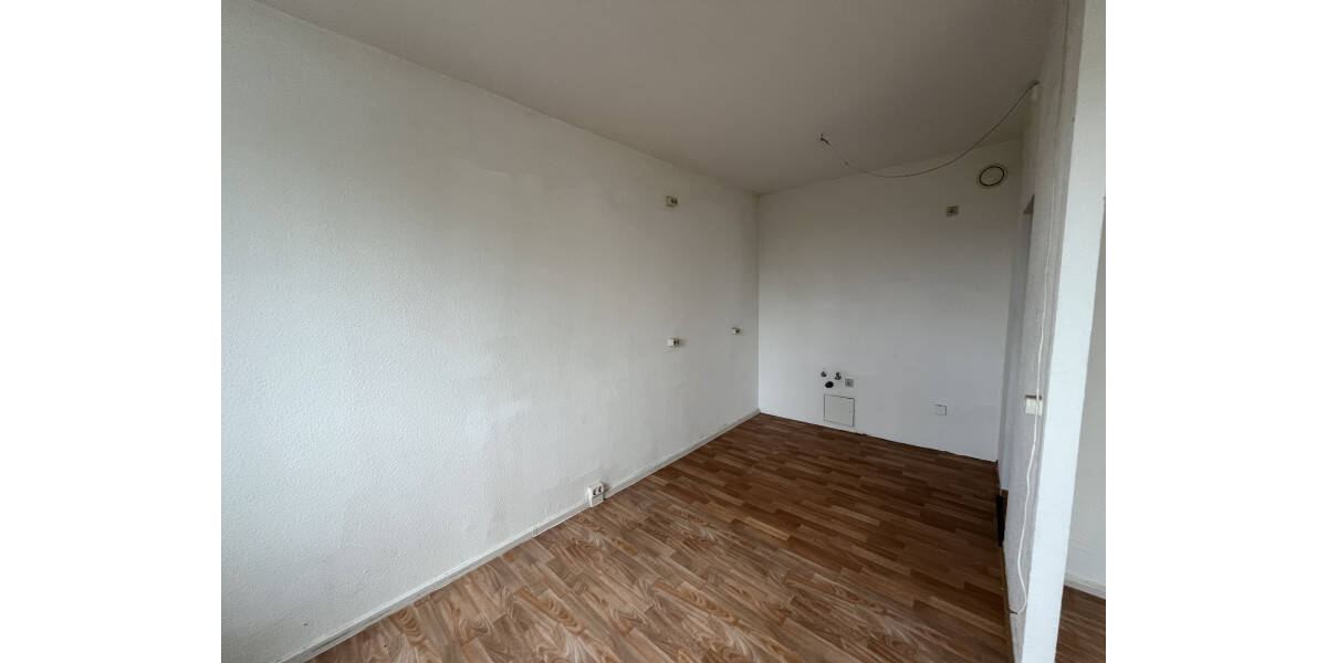 Etagenwohnung Halle (Saale) Westliche Neustadt - 4 Zimmer, 66 m&sup2;, 340&euro; | Angebot:26190272