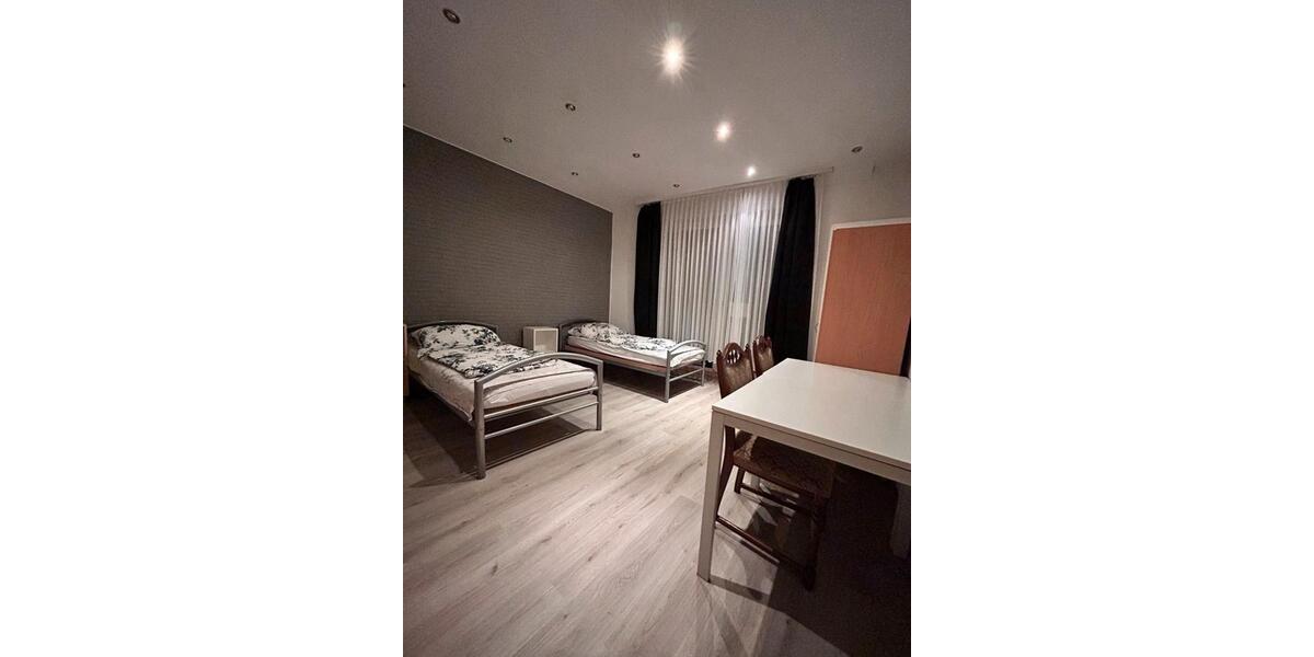 Wohnen auf Zeit Grevenbroich Neuenhausen - 1 Zimmer, 18 m&sup2;, 450&euro; | Angebot:26637246