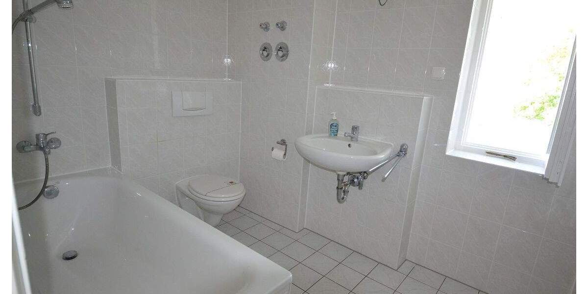 Etagenwohnung Dresden Leuben - 2 Zimmer, 60 m&sup2;, 466&euro; | Angebot:26733498