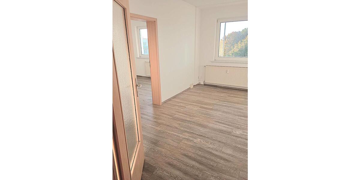 Etagenwohnung Burg Stargard - 2 Zimmer, 45 m&sup2;, 290&euro; | Angebot:26548647