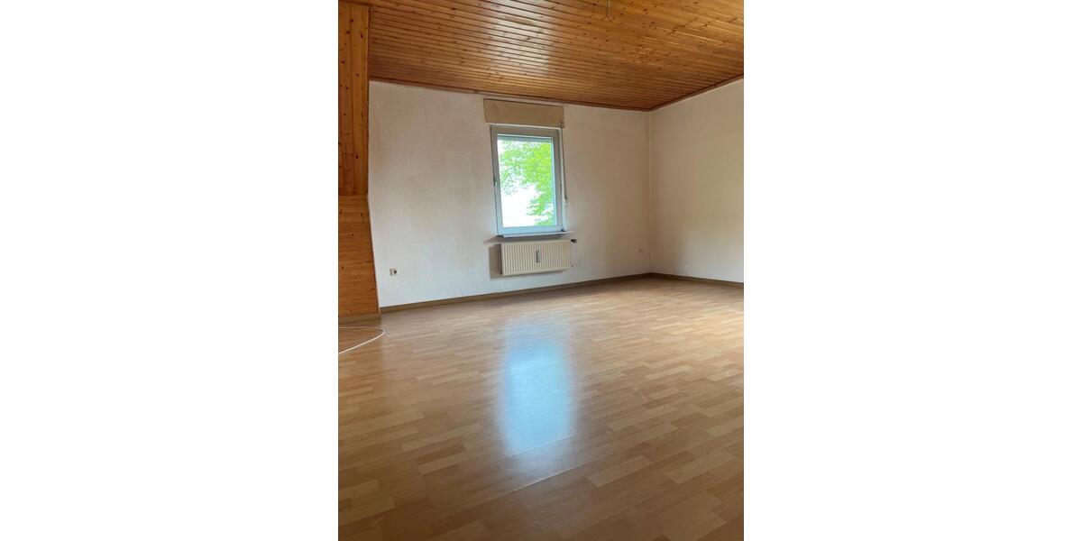 Etagenwohnung Wuppertal Cronenberg - 3 Zimmer, 70 m&sup2;, 680&euro; | Angebot:25205296