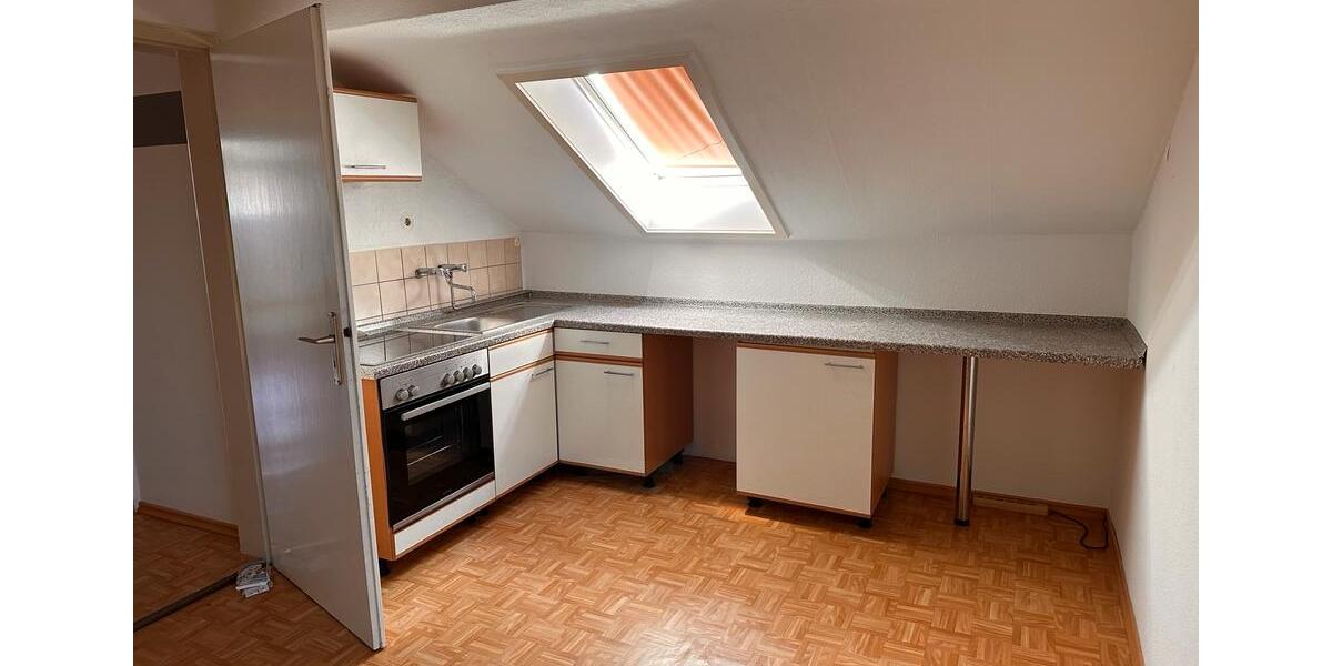 Dachgeschoßwohnung Seelbach - 3 Zimmer, 80 m&sup2;, 900&euro; | Angebot:26636273