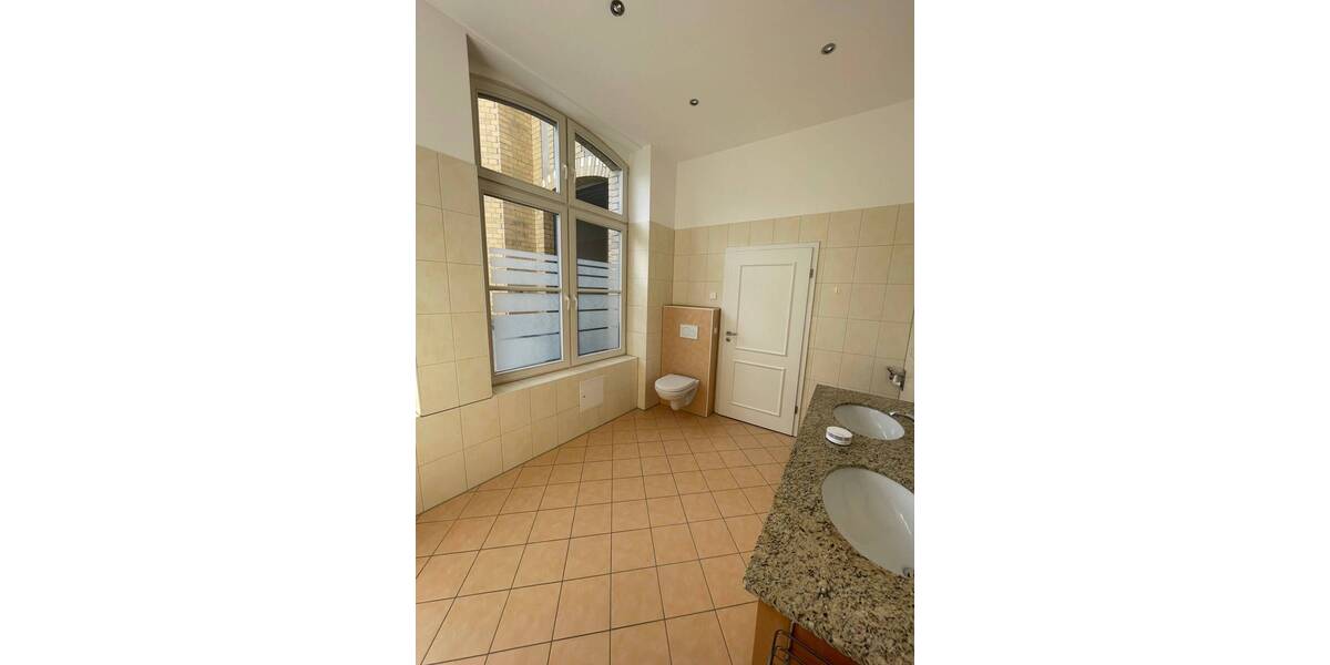 Etagenwohnung Erfurt Altstadt - 2 Zimmer, 92 m&sup2;, 1.112&euro; | Angebot:25667369