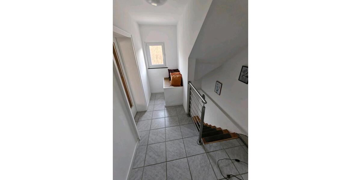 Etagenwohnung Kirchen (Sieg) - 1 Zimmer, 65 m&sup2;, 650&euro; | Angebot:25857564