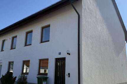 Wohnung zum Mieten in Gerlhausen 900 € 90 m² 2 zimmer