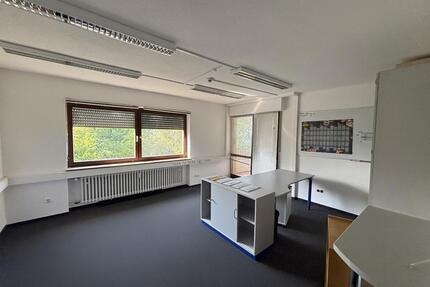Büroflächen im Gewerbepark Rottendorf - Optional Hallenfläche buchbar - All-in-Miete zimmer