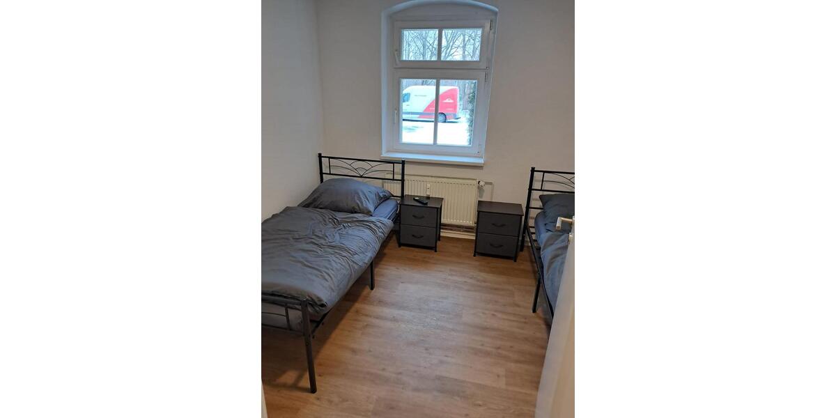 Ferienwohnung Monteurzimmer EG für 3 Personen in ruhige Lage in Massen 2 zimmer