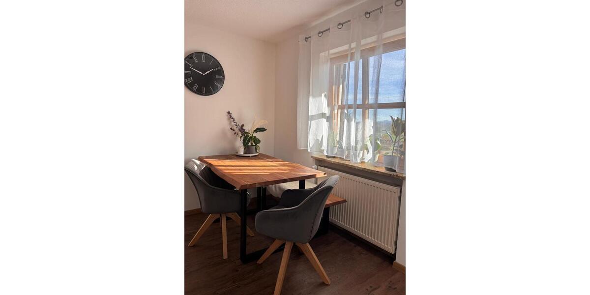 Schöne Dachgeschosswohnung zu vermieten zimmer