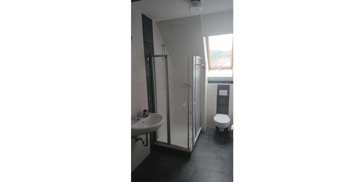 Dachgeschoßwohnung Meiningen - 2 Zimmer, 42 m&sup2;, 350&euro; | Angebot:26426101