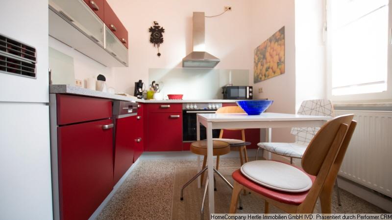 Liebevoll möblierte Wohnung mit 2 Balkonen für 2 - 12 Monate in der Wiehre 3 zimmer