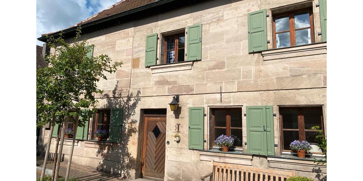 Wohnen auf Zeit Bubenreuth - 6 Zimmer, 200 m&sup2;, 28&euro; | Angebot:24582917