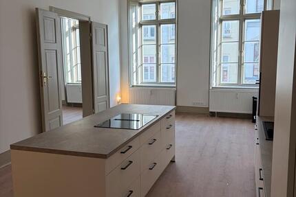 Wohnung Wismar Altstadt - 4.5 Zimmer, 160 m&sup2;, 1.500&euro; | Angebot:25173910