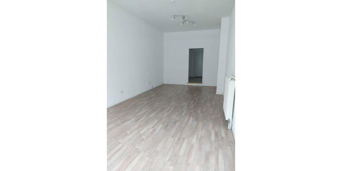 SulzbachSaar: kl. Ladenlokal in zentraler Lage, auch als Büro zimmer