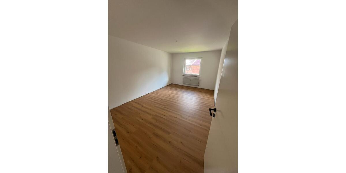 Etagenwohnung Rosdorf - 4 Zimmer, 97 m&sup2;, 975&euro; | Angebot:26261987