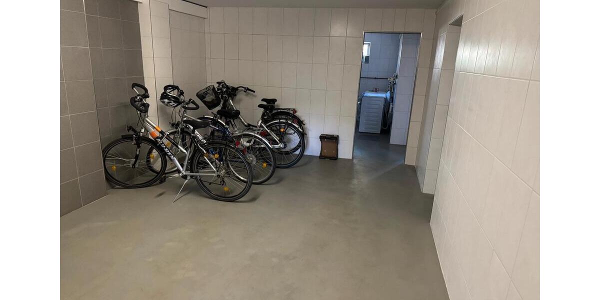 Dachgeschoßwohnung Hofheim in Unterfranken - 3.5 Zimmer, 74 m&sup2;, 625&euro; | Angebot:26263169