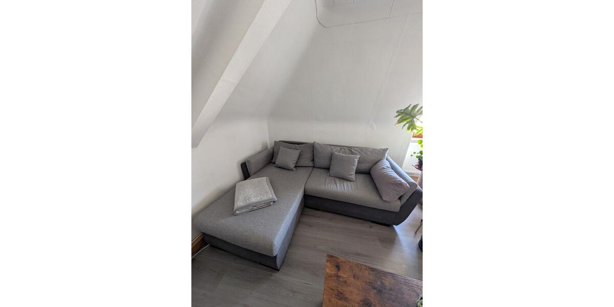 Dachgeschoßwohnung Kornwestheim - 3 Zimmer, 20 m&sup2;, 760&euro; | Angebot:26012923