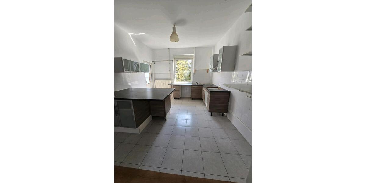 Etagenwohnung Kehl - 4 Zimmer, 103 m&sup2;, 1.400&euro; | Angebot:26110994