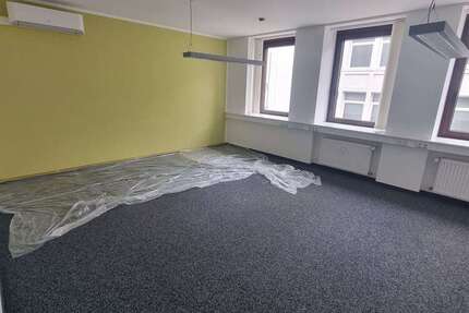 Gewerbeobjekt Krefeld - 4.790&euro; | Angebot:27024000