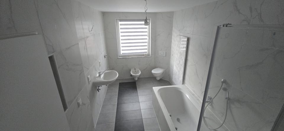 Dachgeschoßwohnung Nabburg - 3 Zimmer, 109 m&sup2;, 800&euro; | Angebot:24876207