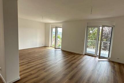 Freier Blick über's Neckartal - Neubaustandard