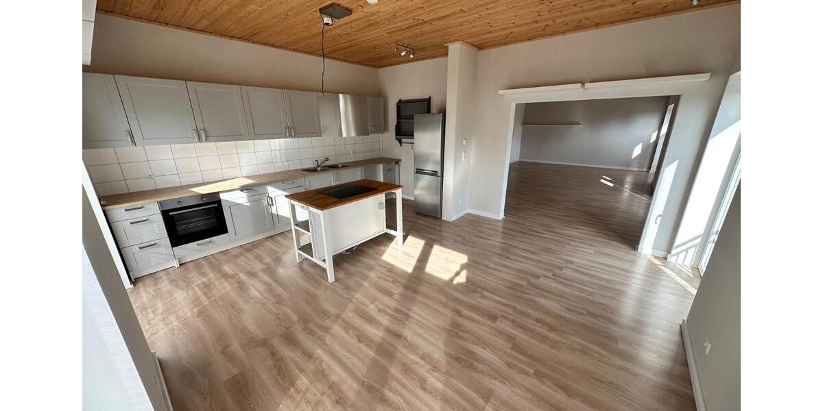 Einfamilienhaus Bad Segeberg - 5 Zimmer, 200 m&sup2;, 1.750&euro; | Angebot:26666061
