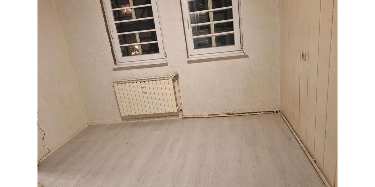 Etagenwohnung Zierenberg - 3.5 Zimmer, 80 m&sup2;, 850&euro; | Angebot:25375797