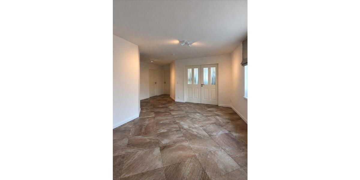 Etagenwohnung Kölln-Reisiek Reisiek - 3 Zimmer, 148 m&sup2;, 1.390&euro; | Angebot:26132631