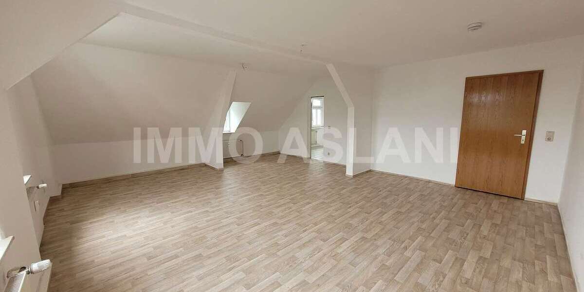 Etagenwohnung Limbach-Oberfrohna Oberfrohna - 3 Zimmer, 80 m&sup2;, 400&euro; | Angebot:27163392