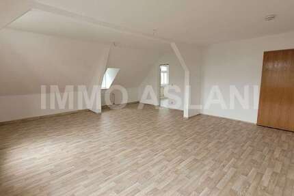 Wohnung Limbach-Oberfrohna Oberfrohna - 3 Zimmer, 80 m&sup2;, 400&euro; | Angebot:27163392