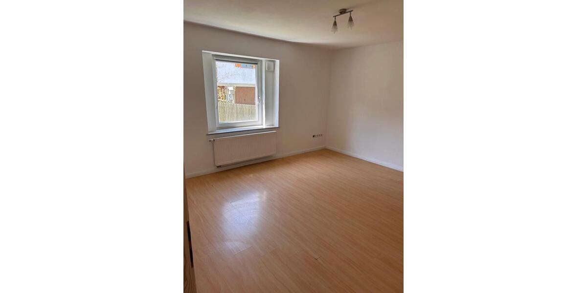 Etagenwohnung Kumhausen - 2 Zimmer, 73 m&sup2;, 550&euro; | Angebot:26459646