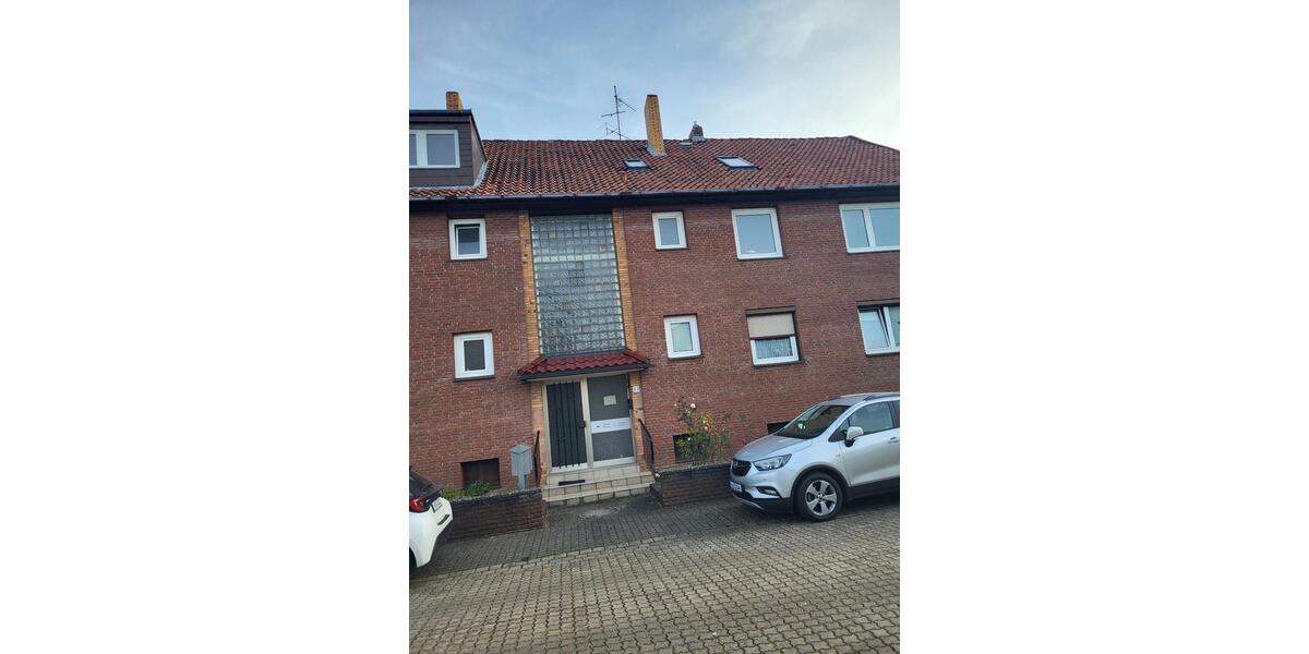 ALT-GARBSEN, sanierte 2-Zimmer-Dachgeschoßwohnung 2 zimmer