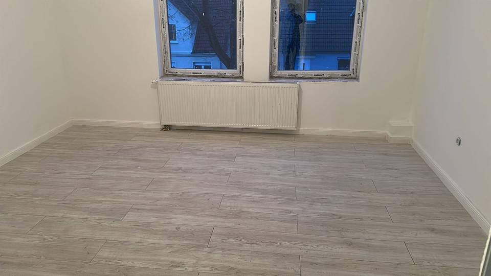 Erstbezug nach Sanierung - 4 Zimmer Zentrumsnahe Wohnung 4 zimmer