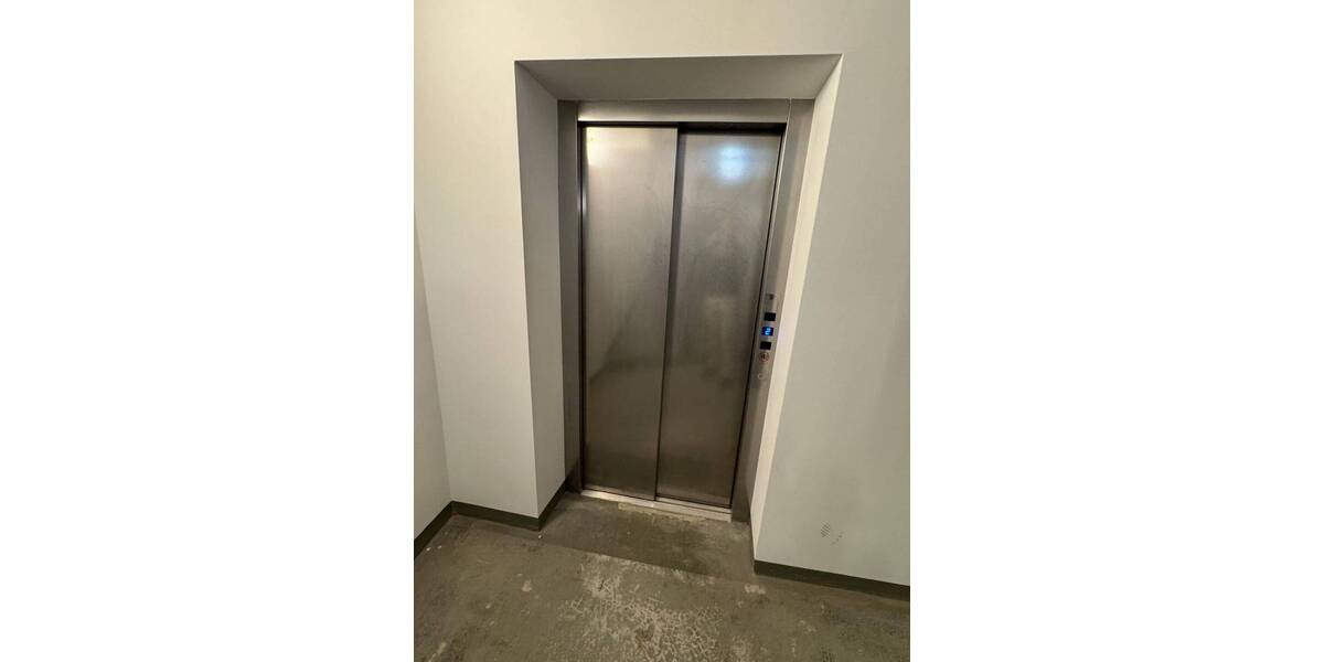 Einfamilienhaus Schweinfurt Altstadt - 1 Zimmer, 220&euro; | Angebot:23941641