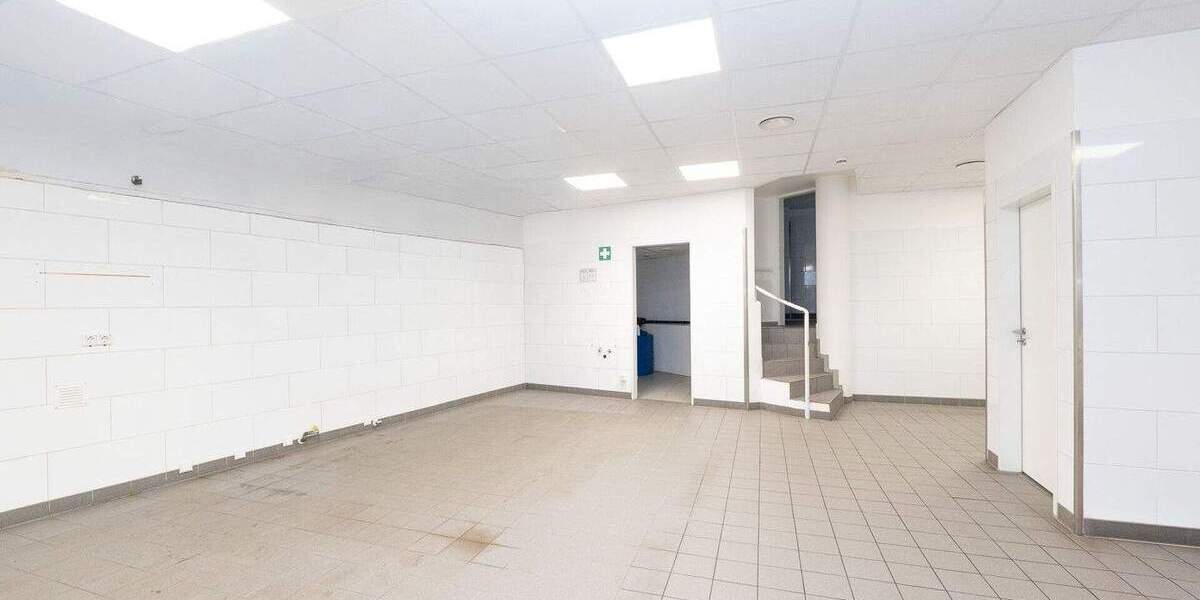 Gewerbeobjekt Stade - 5 Zimmer, 1.550&euro; | Angebot:25738608