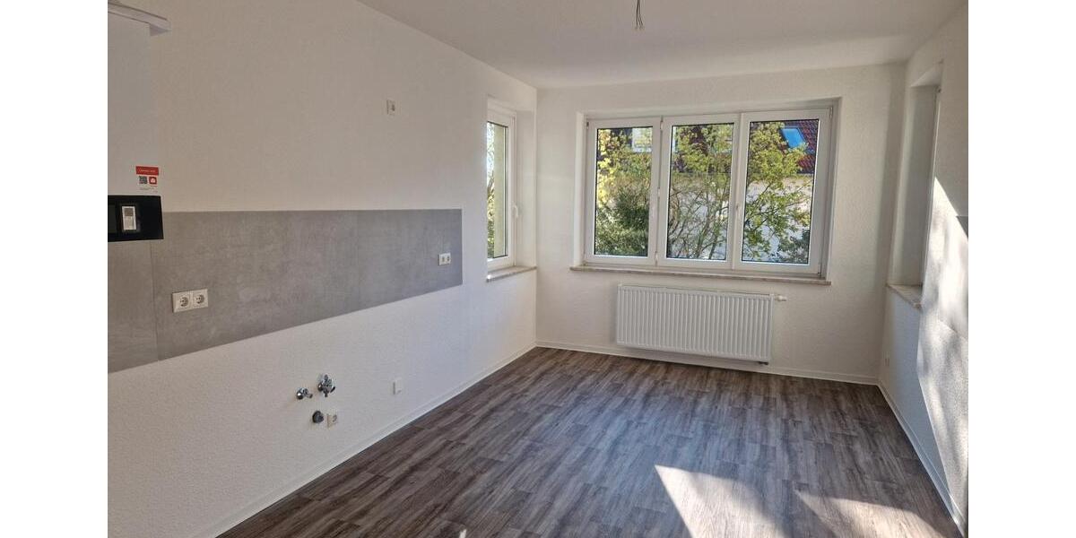 Etagenwohnung Schönebeck (Elbe) - 3 Zimmer, 86 m&sup2;, 695&euro; | Angebot:26266523