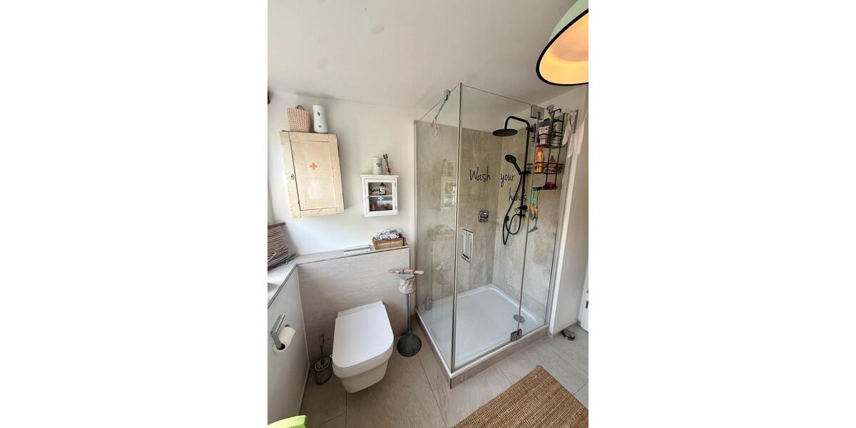 Dachgeschoßwohnung Deggendorf - 2.5 Zimmer, 68 m&sup2;, 600&euro; | Angebot:26598079
