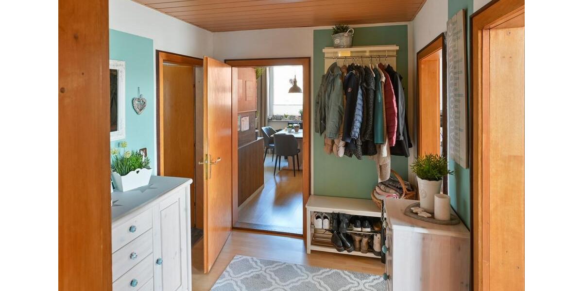 Etagenwohnung Bad Segeberg - 3 Zimmer, 79 m&sup2;, 689&euro; | Angebot:25875527