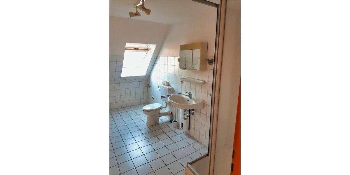 Dachgeschoßwohnung Tönning - 2 Zimmer, 82 m&sup2;, 650&euro; | Angebot:26557049