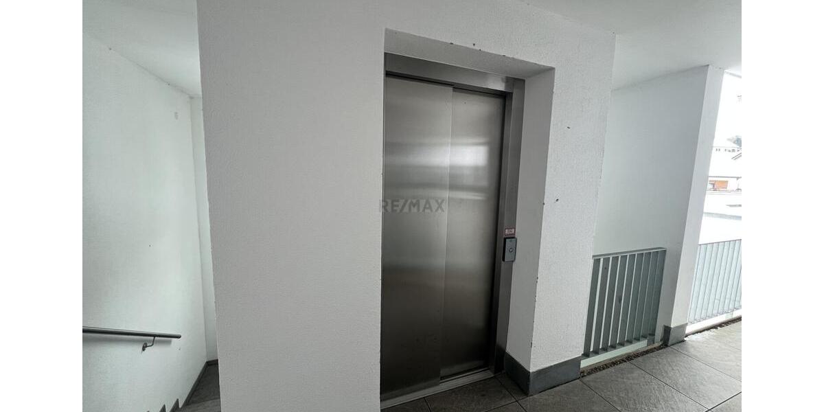 Dachgeschoßwohnung Göppingen Faurndau - 2 Zimmer, 91 m&sup2;, 1.200&euro; | Angebot:24687416