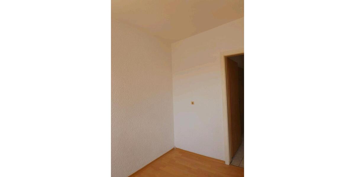 Etagenwohnung Sonneberg - 35 Zimmer, 95 m&sup2;, 800&euro; | Angebot:26254055