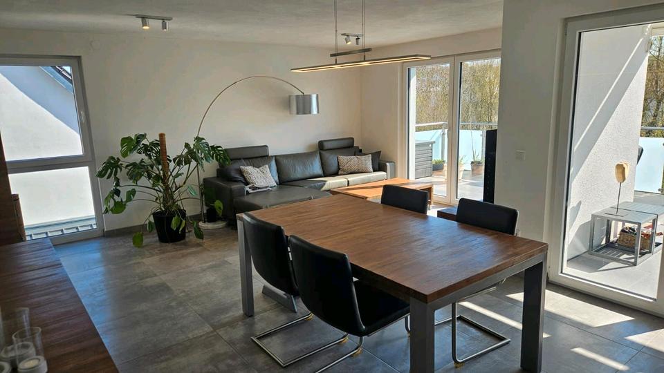 Etagenwohnung Neuenstadt am Kocher - 4.5 Zimmer, 135 m&sup2;, 1.300&euro; | Angebot:26611923
