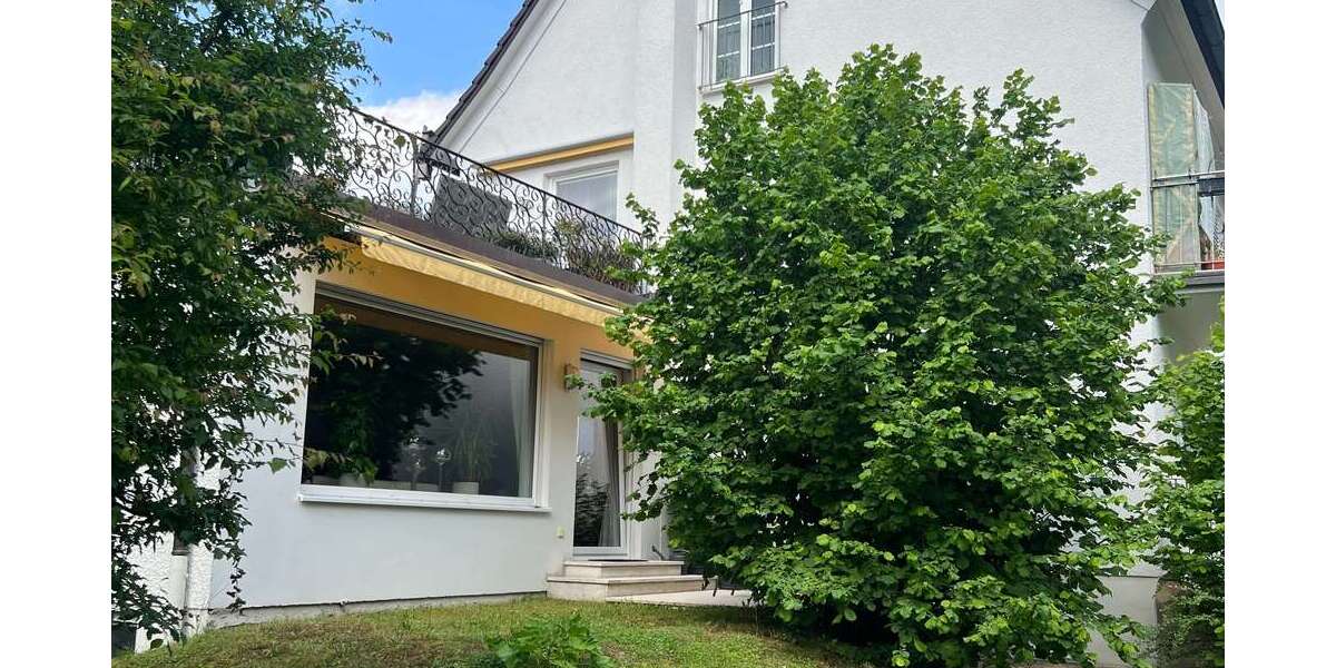 Etagenwohnung Neusäß - 3 Zimmer, 105 m&sup2;, 1.250&euro; | Angebot:25517899