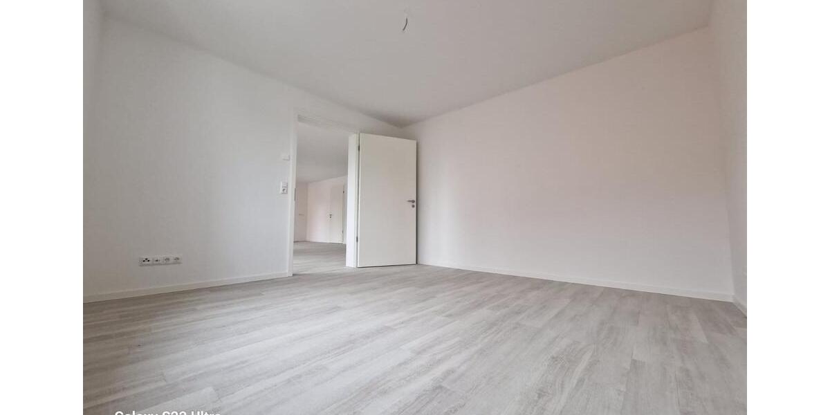 Etagenwohnung Güstrow - 4 Zimmer, 108 m&sup2;, 1.200&euro; | Angebot:24489945