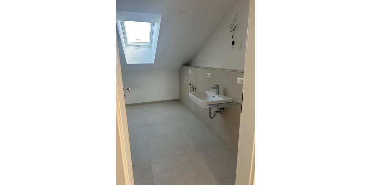 Erdgeschoßwohnung Hohenthann - 4 Zimmer, 97 m&sup2;, 1.720&euro; | Angebot:25312048