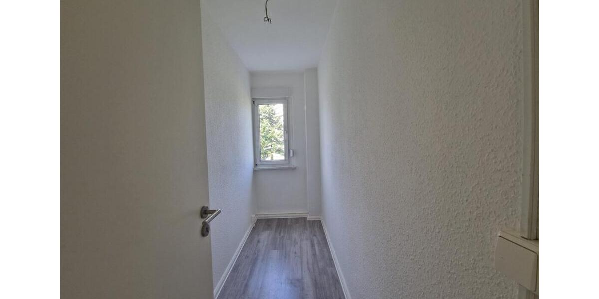 Erdgeschoßwohnung Torgau - 4 Zimmer, 86 m&sup2;, 472&euro; | Angebot:24984479
