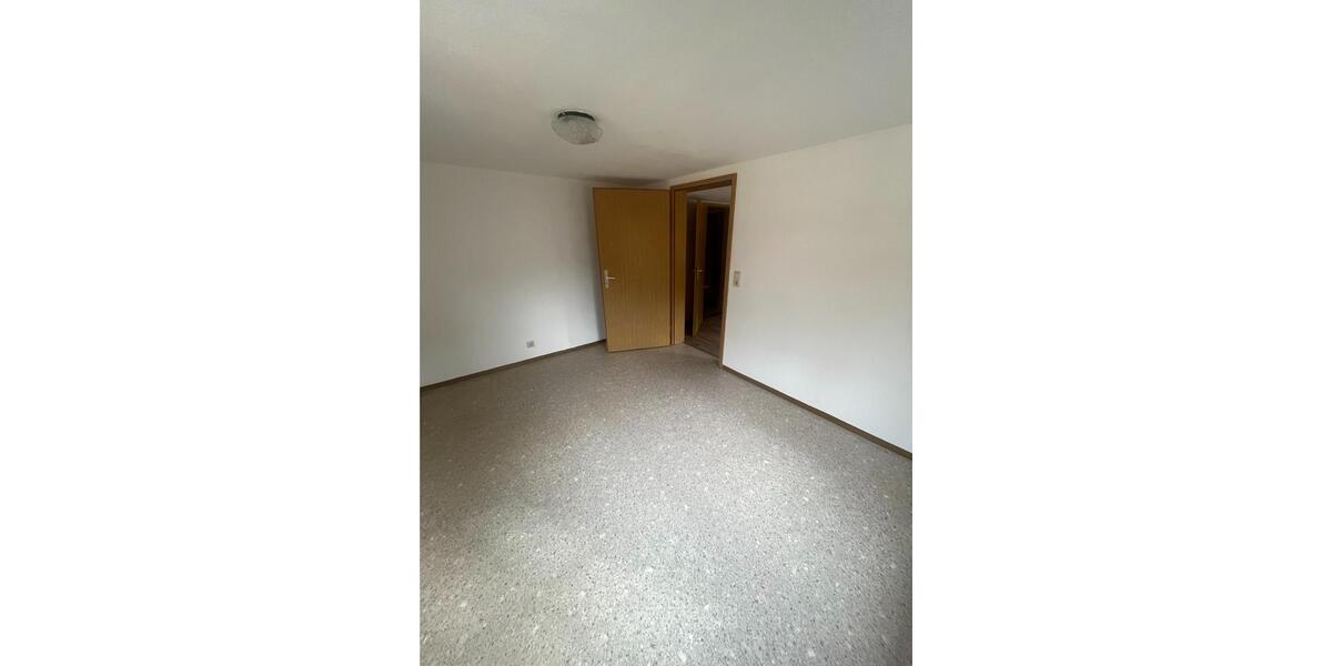 Erdgeschoßwohnung Mellrichstadt - 3 Zimmer, 110 m&sup2;, 770&euro; | Angebot:26664504