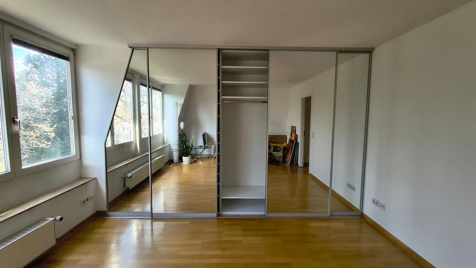 Dachgeschoßwohnung Berlin Steglitz-Zehlendorf - 2 Zimmer, 89 m&sup2;, 1.311&euro; | Angebot:26252262