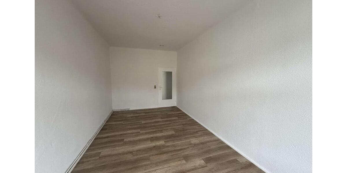 Etagenwohnung Brandenburg an der Havel - 3 Zimmer, 75 m&sup2;, 600&euro; | Angebot:26491022