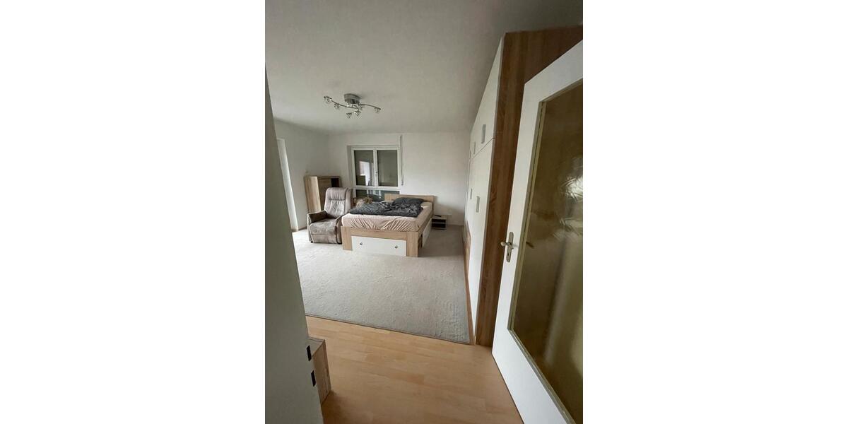 Etagenwohnung Gundremmingen - 3 Zimmer, 90 m&sup2;, 1.000&euro; | Angebot:24730041