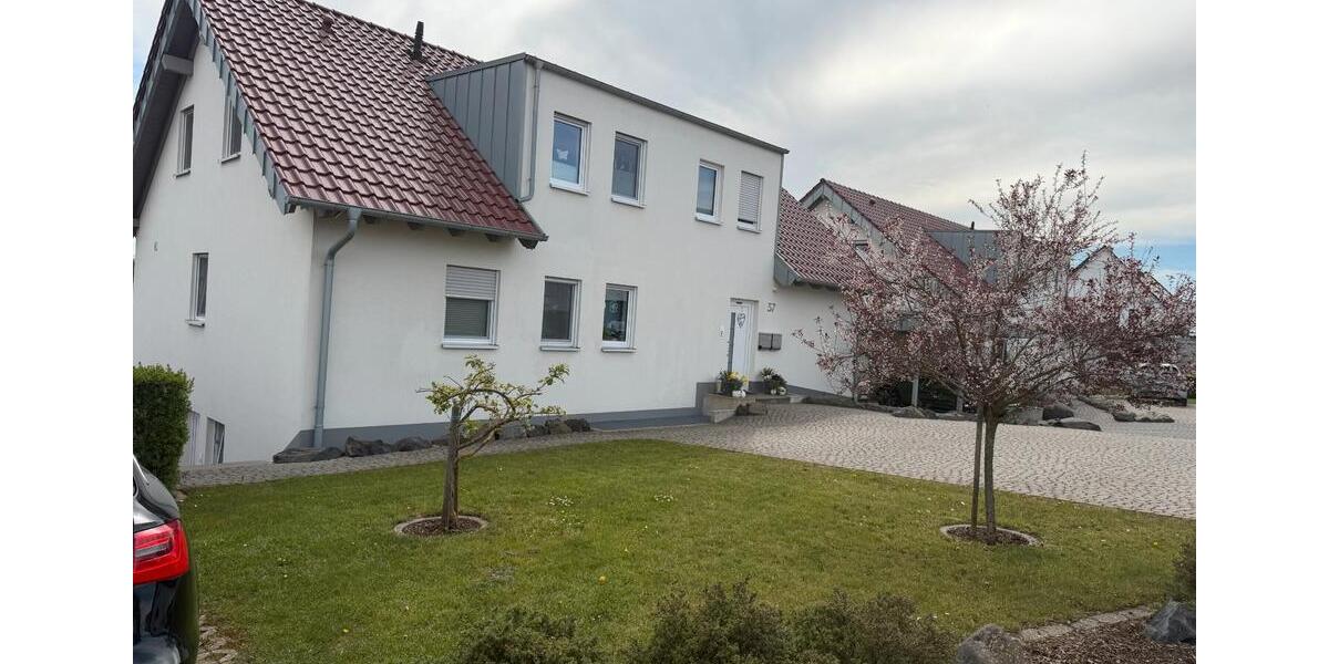 Dachgeschoßwohnung Hünfeld - 4 Zimmer, 98 m&sup2;, 910&euro; | Angebot:26507568